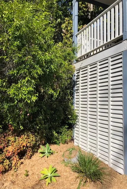 Screening With Fixed Blade Aluminium Shutters